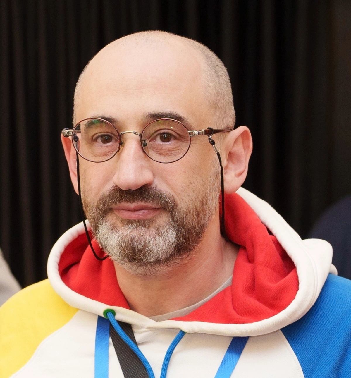 Mike Daykhin, portrait